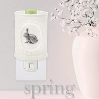 White Ceramic Plug in Wax Warmer with 5 Interchangeable Metal Seasonal/Decor Magnets.