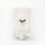 White Ceramic Plug in Wax Warmer with 5 Interchangeable Metal Seasonal/Decor Magnets.